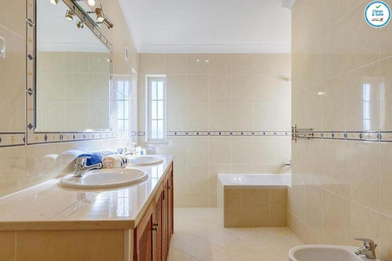 Villa Mikael - Free Wi-Fi - Aircon - Private Pool By Bedzy Albufeira Exterior foto
